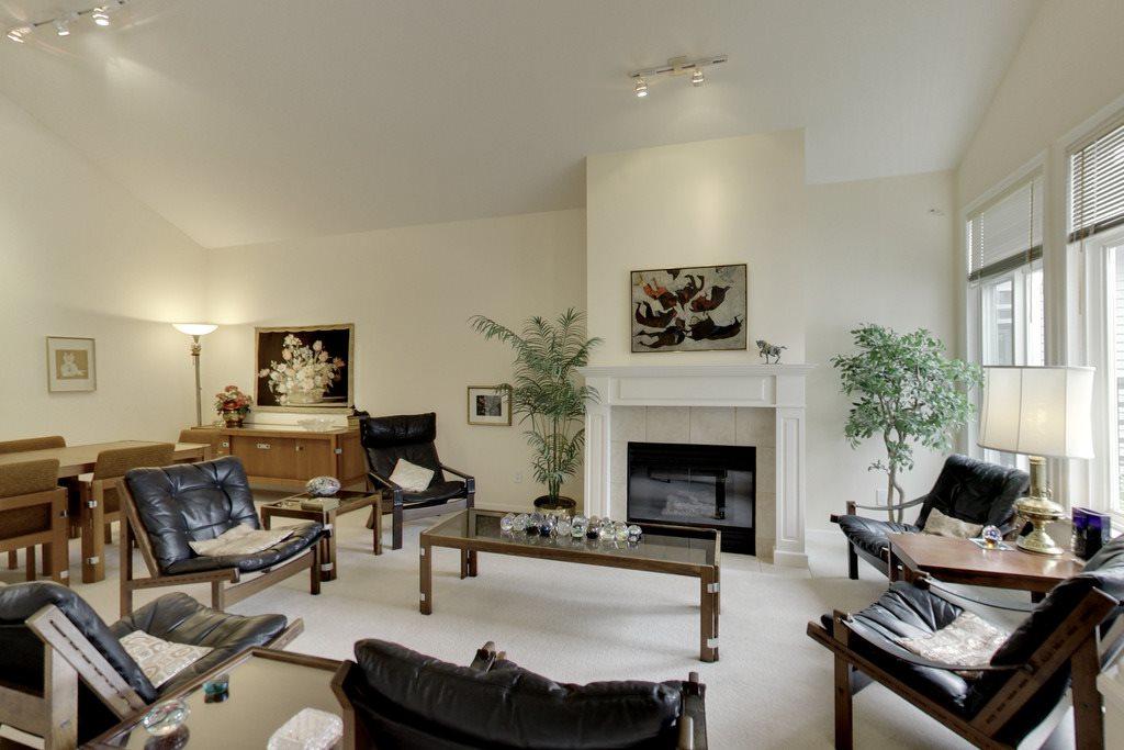 14909 32 Avenue - Photo 1