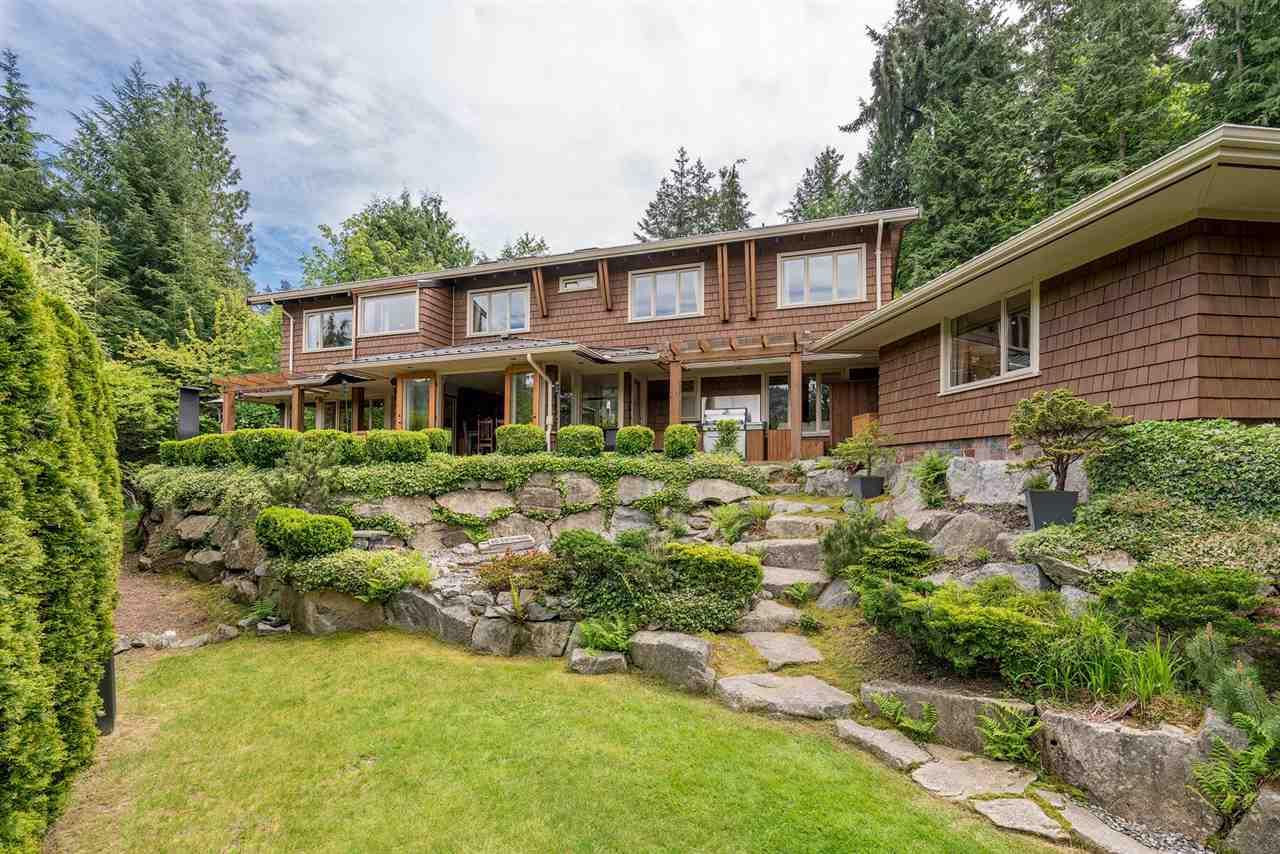 5520 Marine Drive - Photo 1