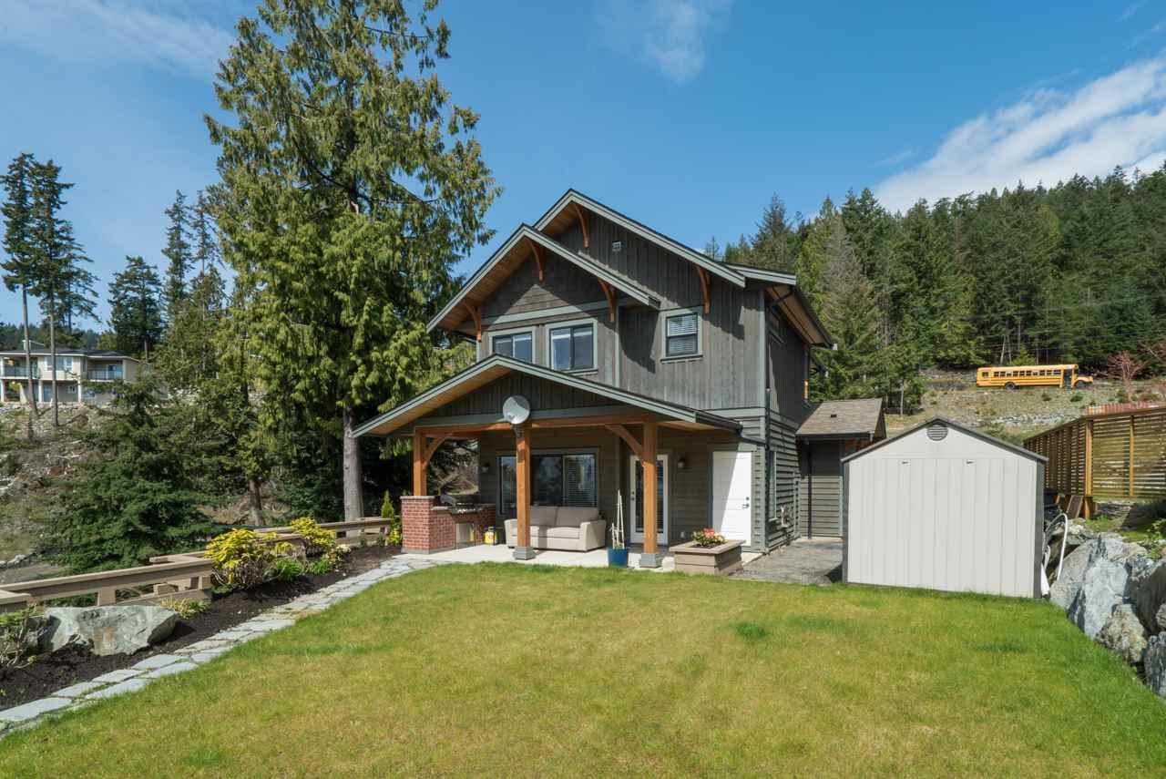 927 Fairway Lane - Photo 1