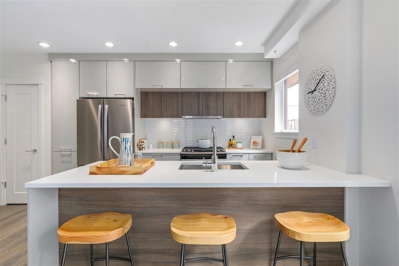 2727 Ward Street - Photo 1