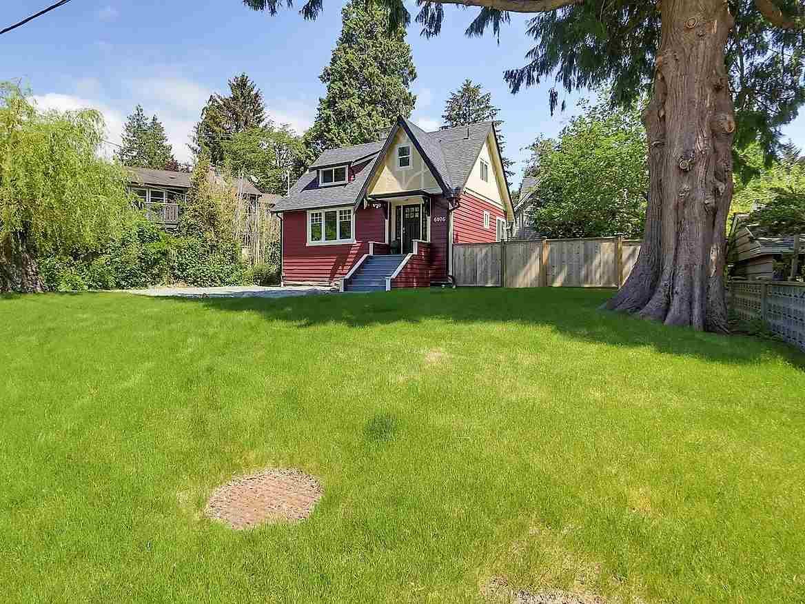 6076 Highbury Street - Photo 1
