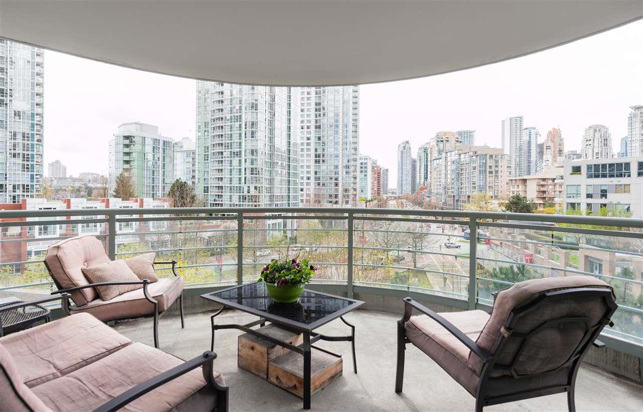 1009 Expo Boulevard - Photo 1