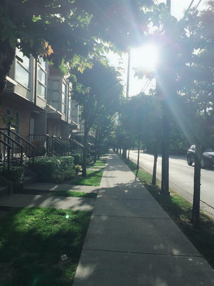 638 6TH Avenue - Photo 1