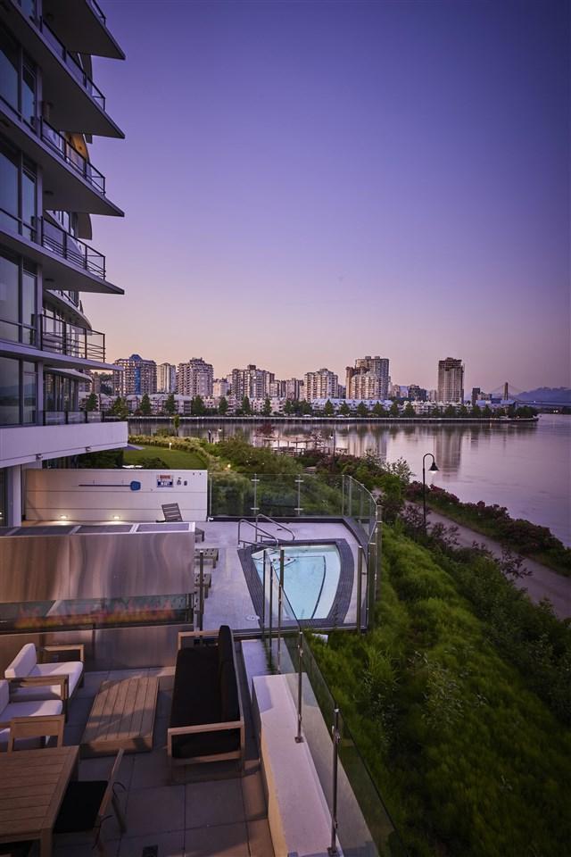 210 Salter Street - Photo 1