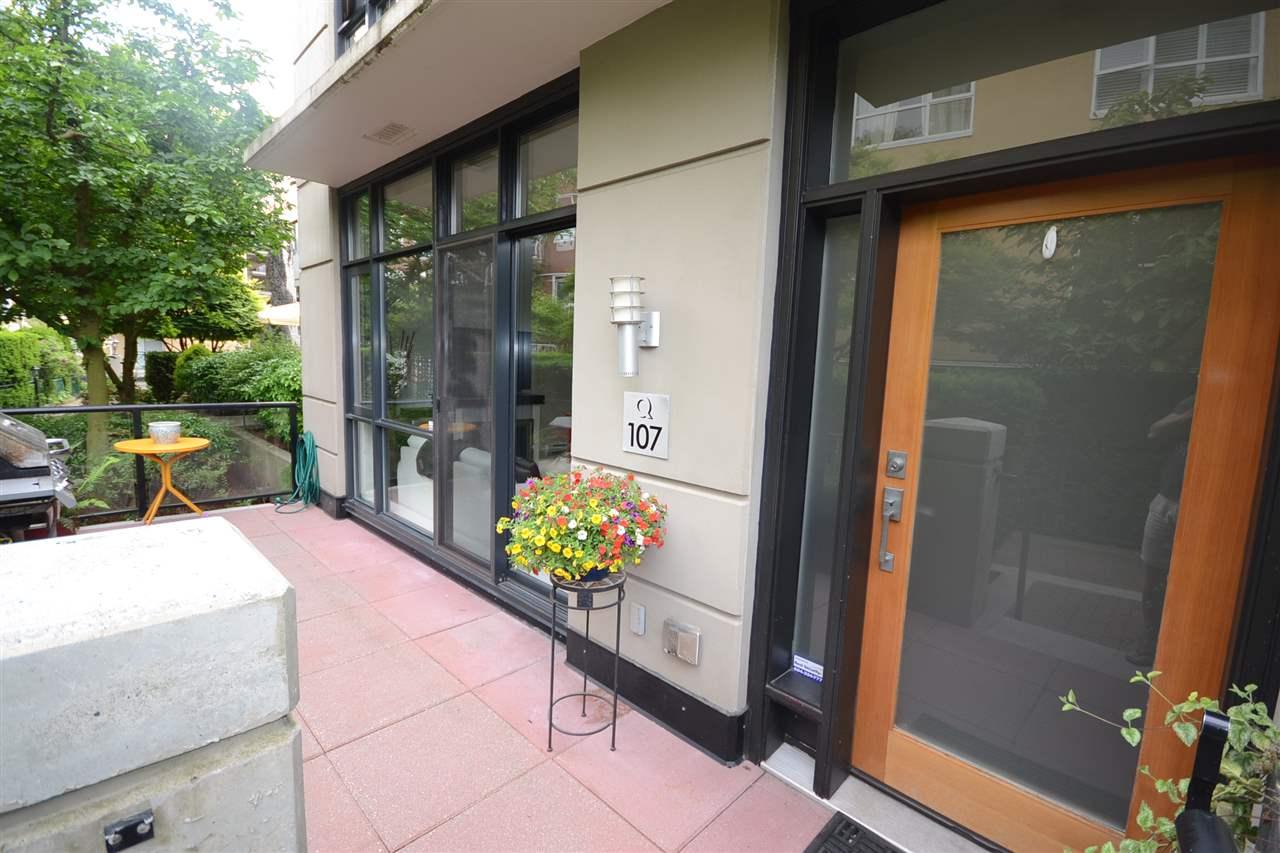 1 Renaissance Square - Photo 1