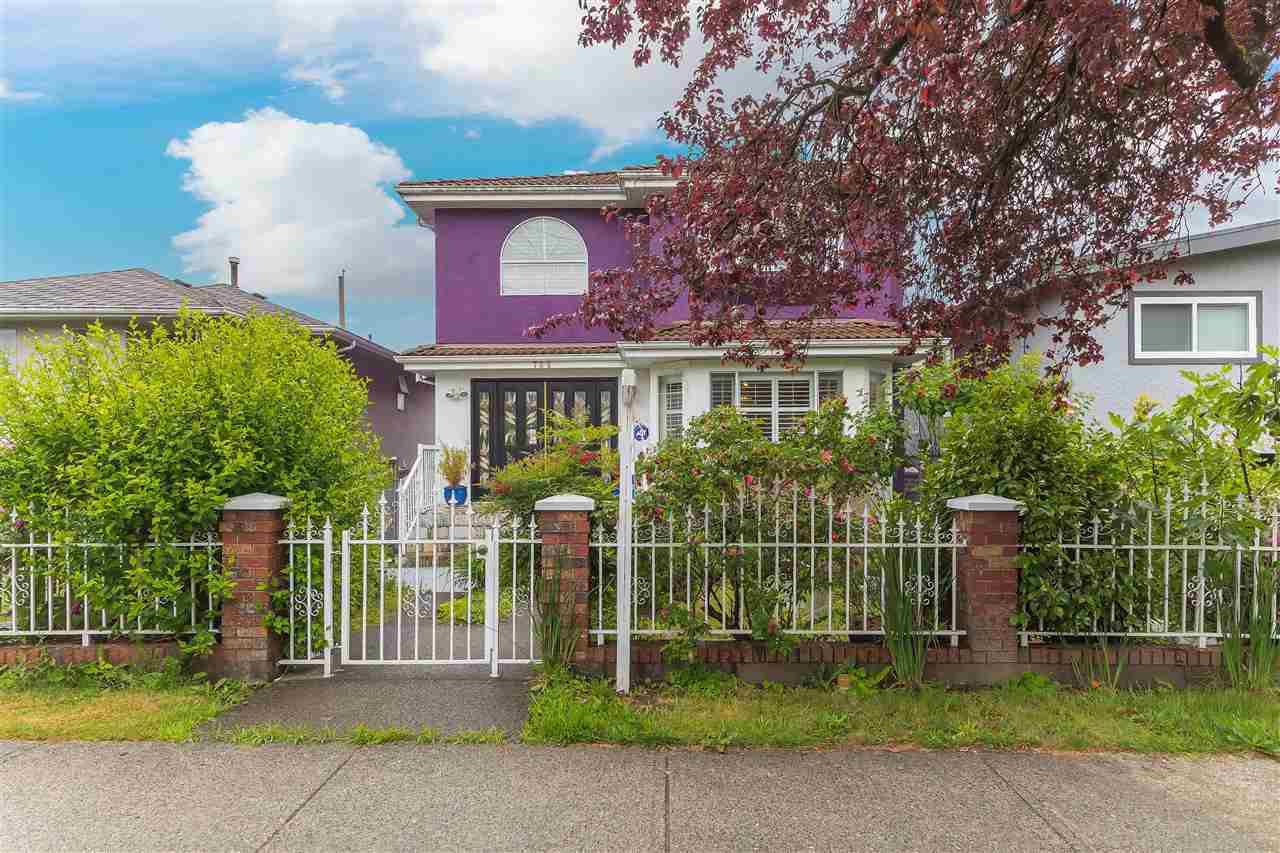 736 55 Avenue - Photo 1