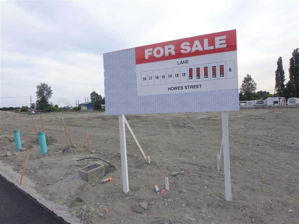 156 Howes Street - Photo 1