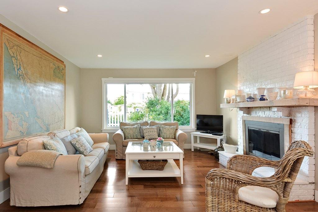 4913 56 Street - Photo 1