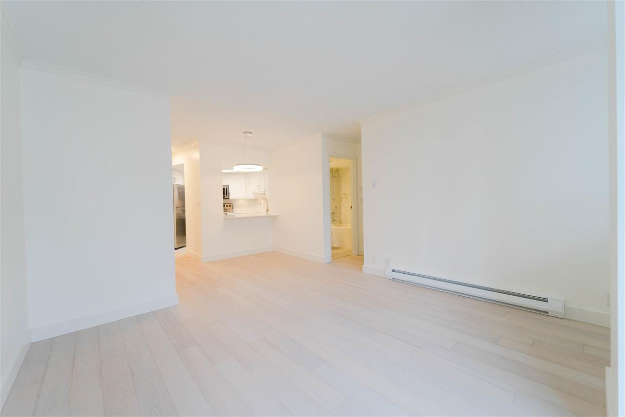 789 Drake Street - Photo 1