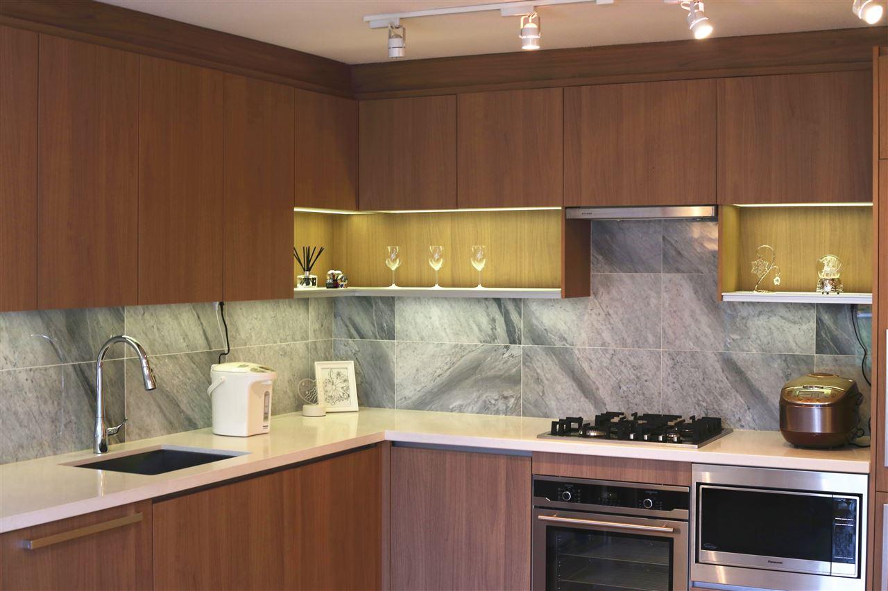 13750 100 Avenue - Photo 1