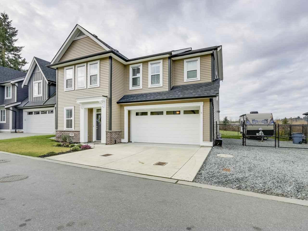 33973 Hazelwood Avenue - Photo 1