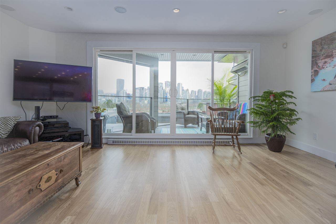 1029 7TH Avenue - Photo 1