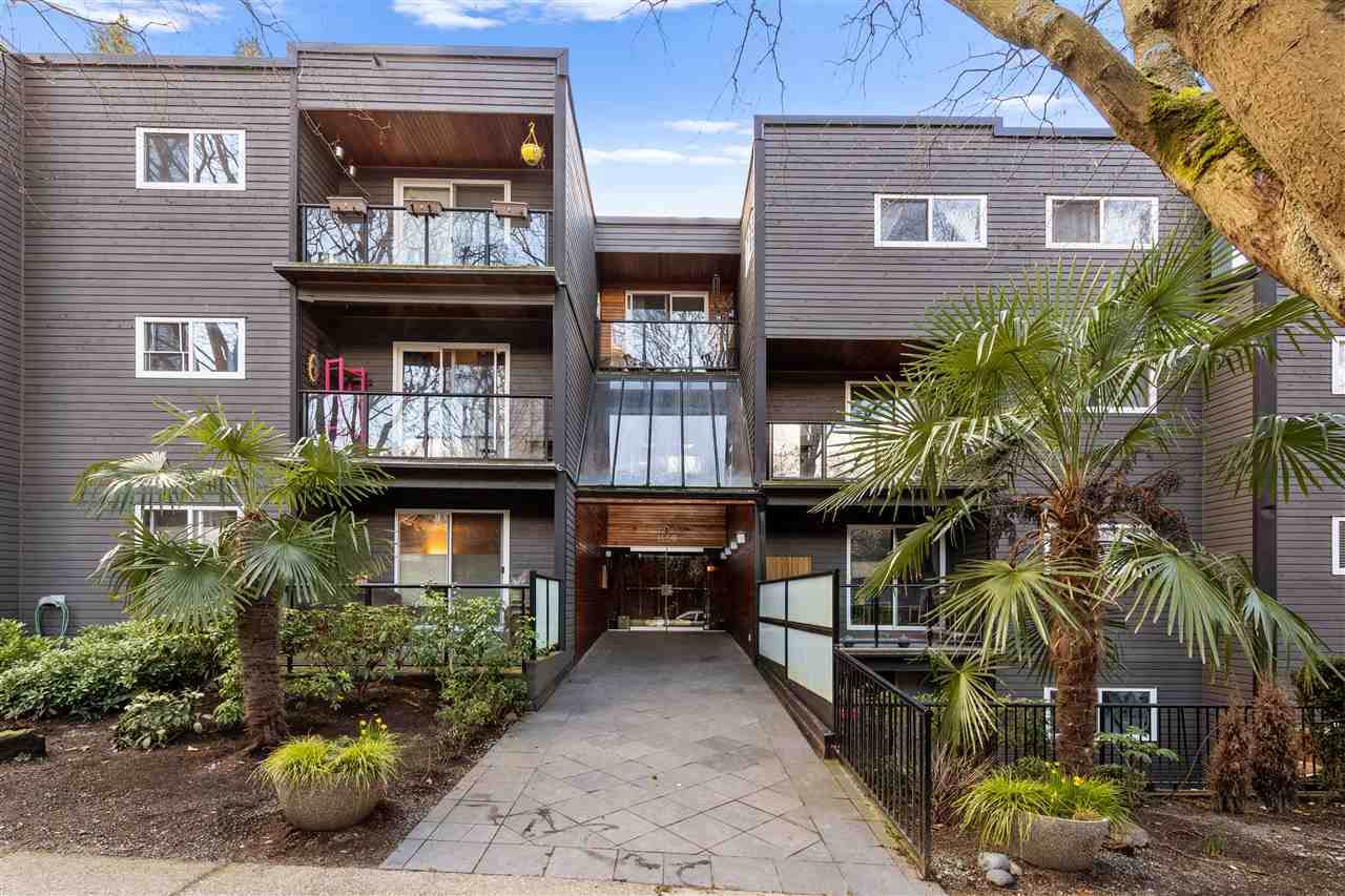 1550 Barclay Street - Photo 1