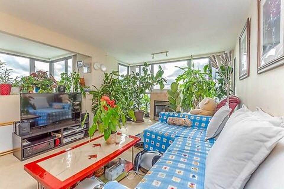 6659 Southoaks Crescent - Photo 1