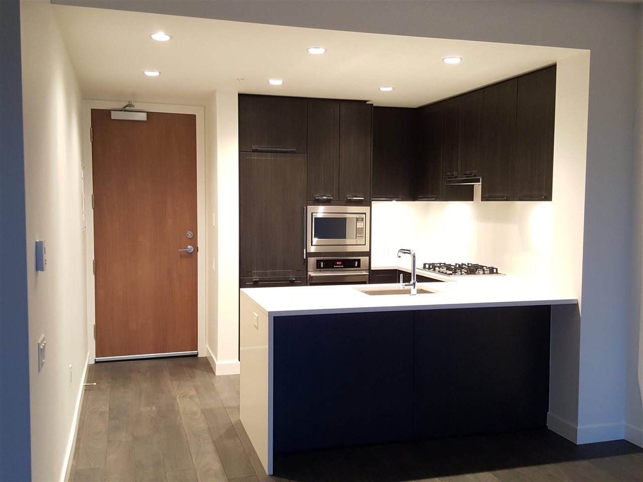 6633 Cambie Street - Photo 1