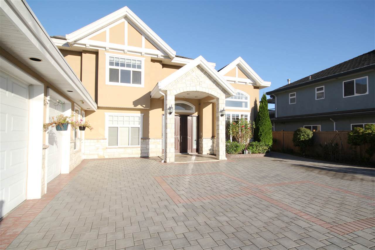 10340 Swinton Crescent - Photo 1
