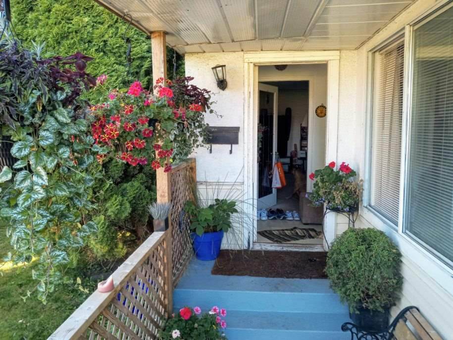 46228 First Avenue - Photo 1