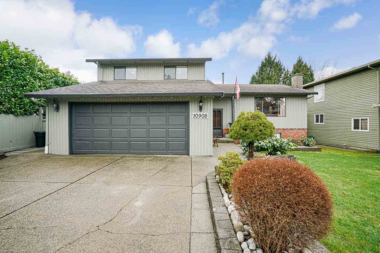 10908 79A Avenue - Photo 1
