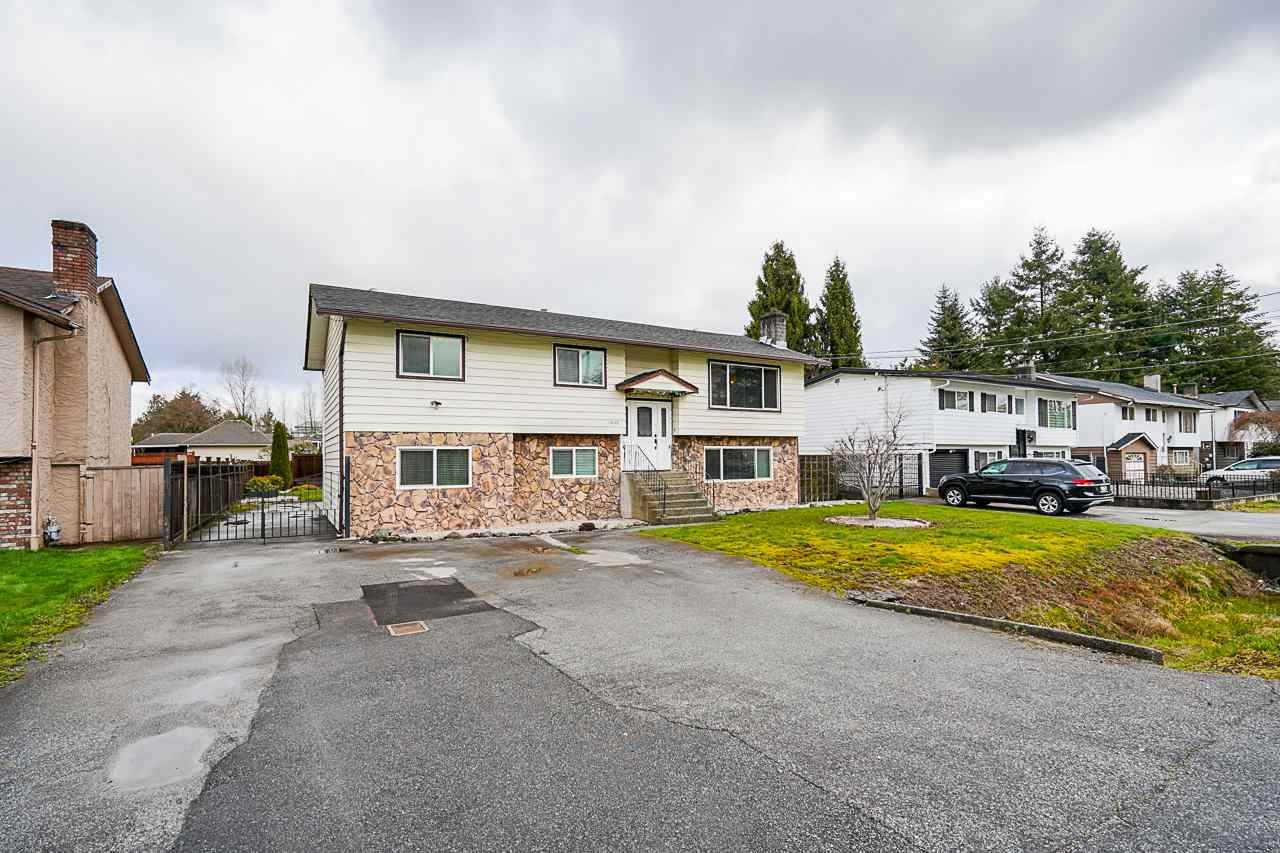 14145 101 Avenue - Photo 1