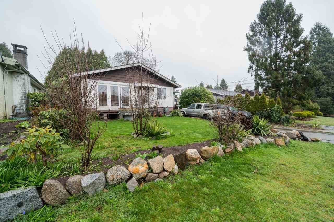 15863 Vine Avenue - Photo 1