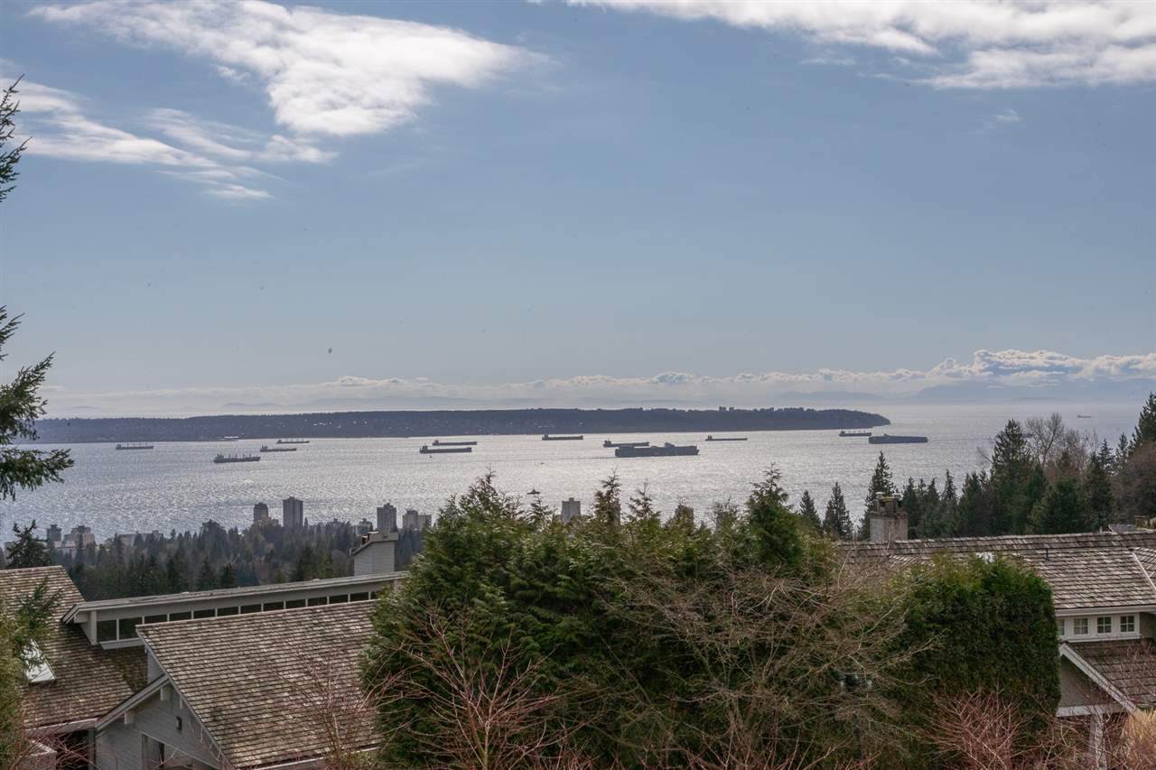 1335 Camridge Road - Photo 1