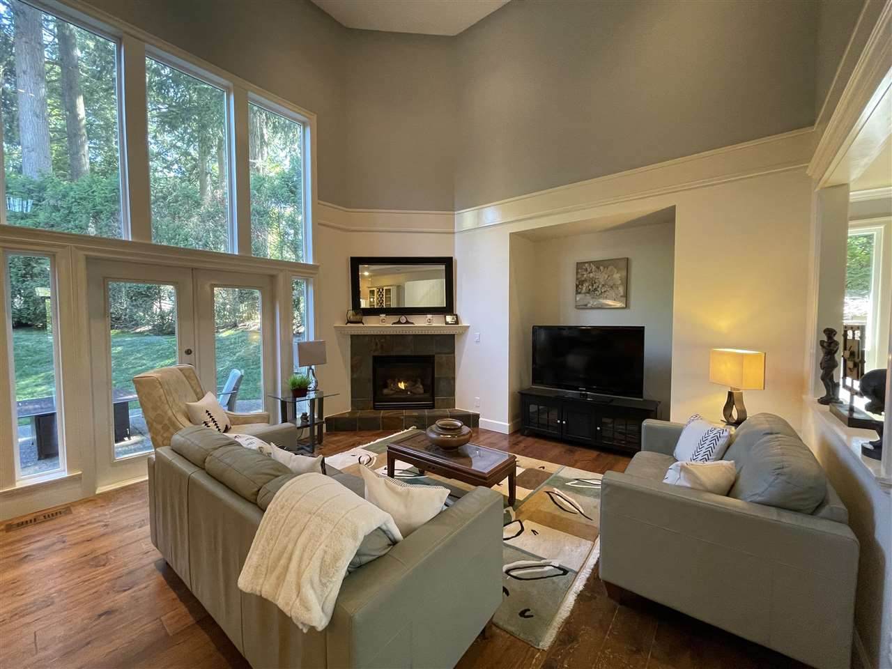 15575 36B Avenue - Photo 1