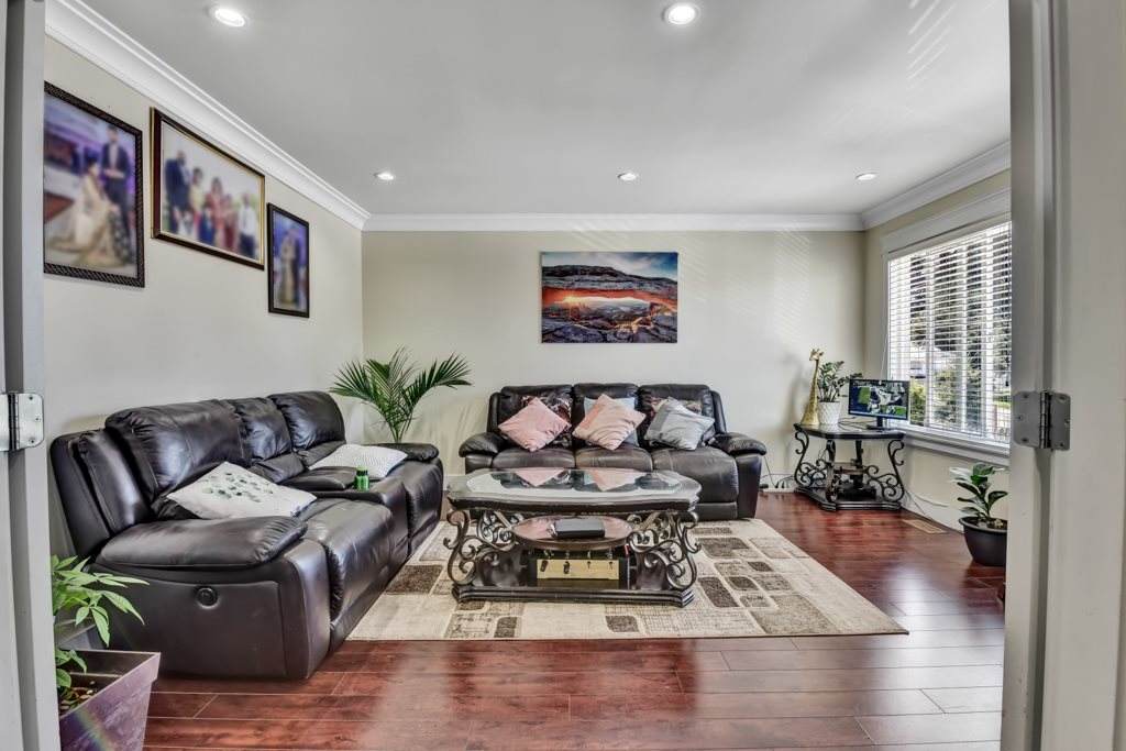 10878 142A Street - Photo 1