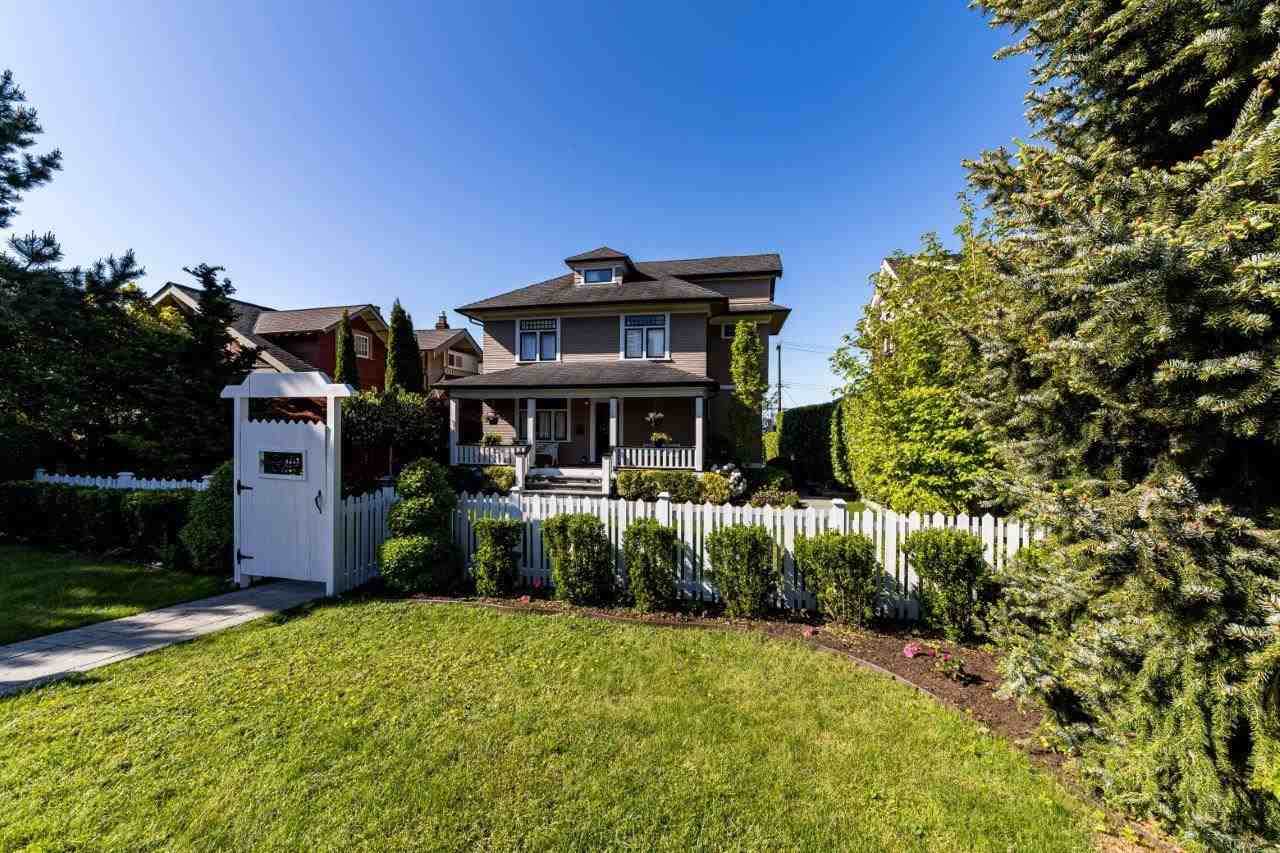 235 6TH Street - Photo 1