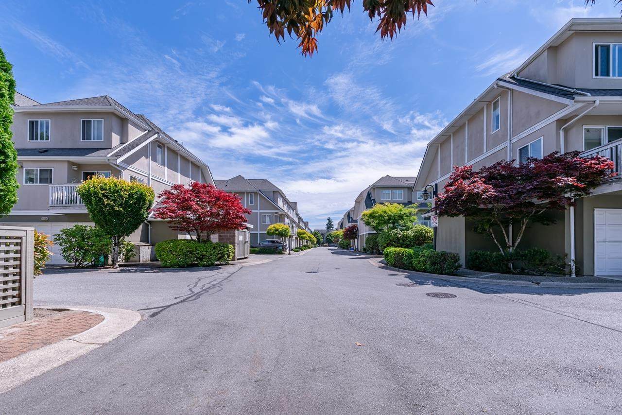 7831 Garden City Road - Photo 1
