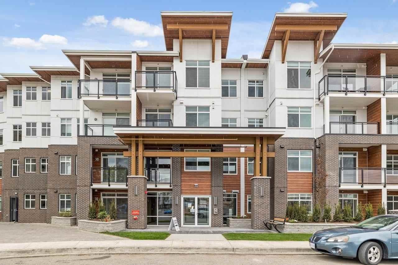 5415 Brydon Crescent - Photo 1