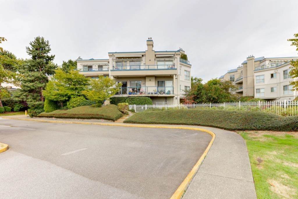 4743 River Road - Photo 1