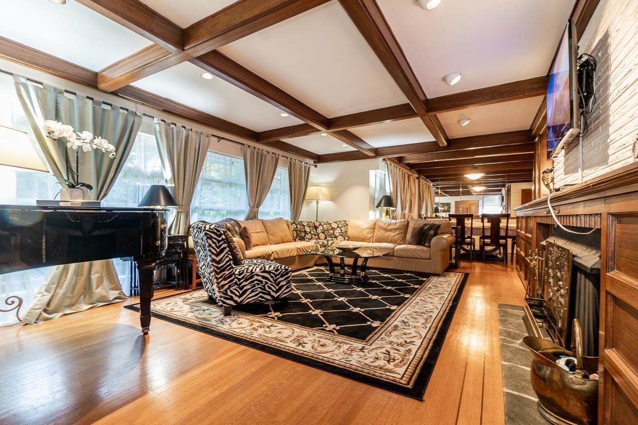 6785 Laurel Street - Photo 1