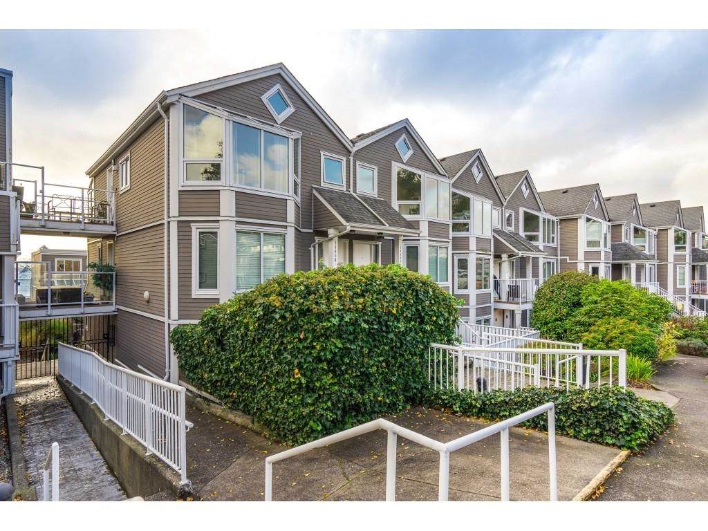 14846 Beachview Avenue - Photo 1