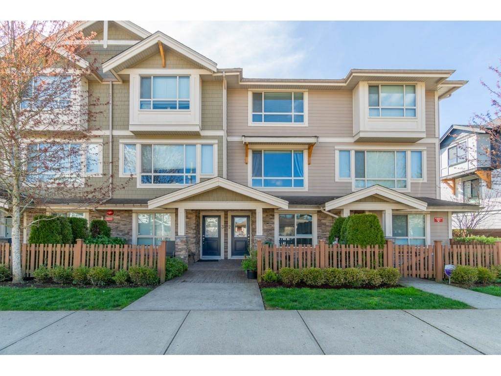 19752 55A Avenue - Photo 1
