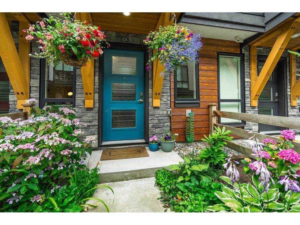 16488 64 Avenue - Photo 1