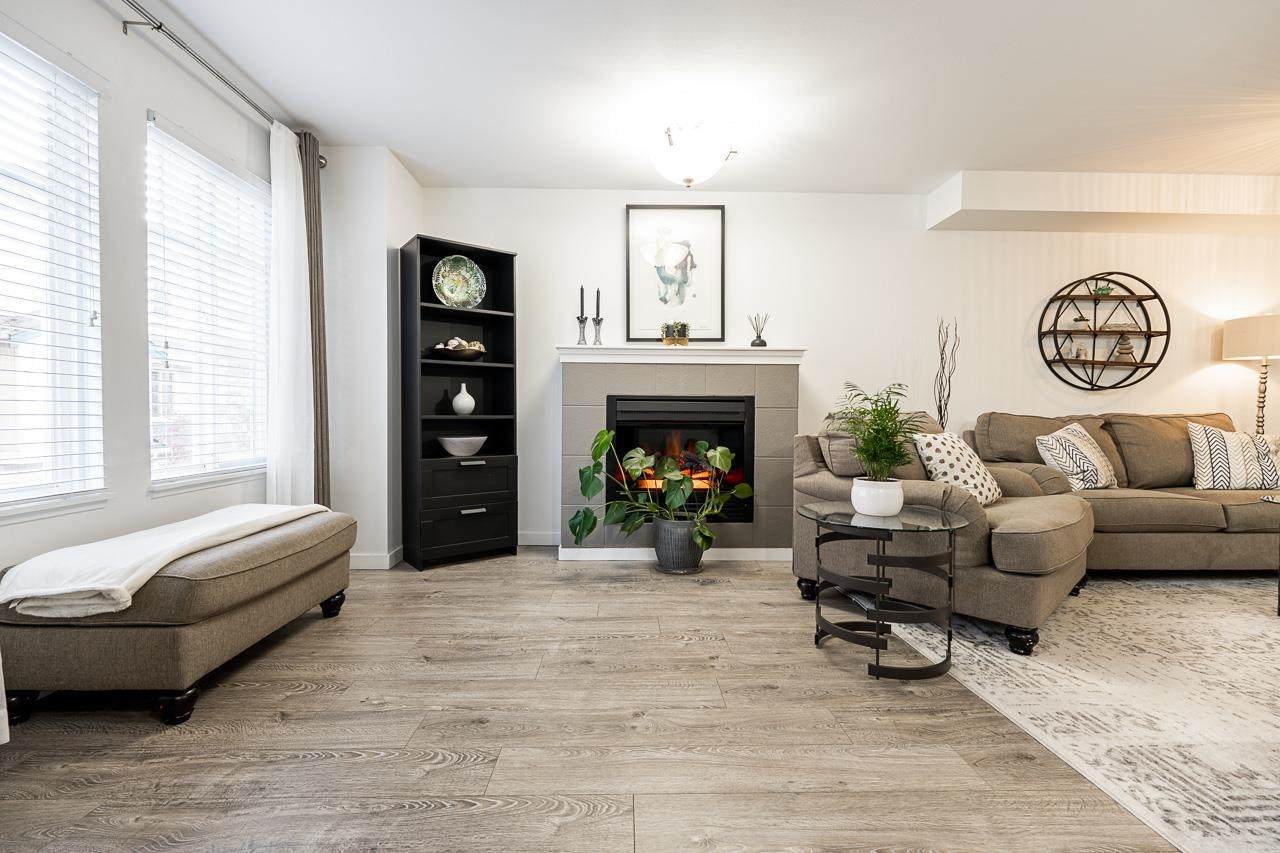 12711 64 Avenue - Photo 1