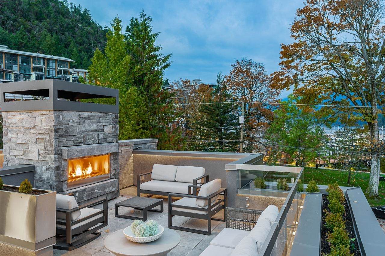 6478 Bay Street - Photo 1