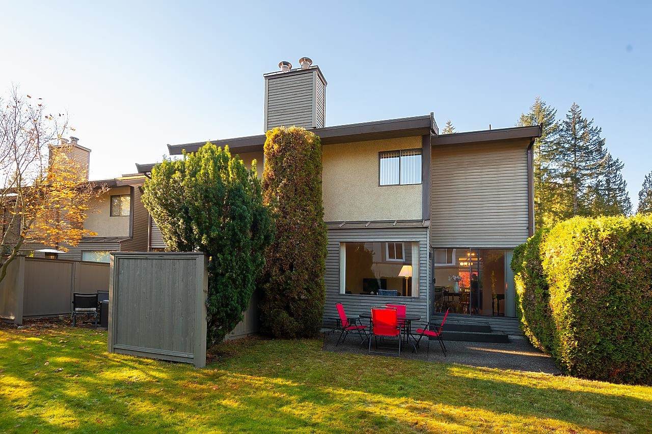 1131 Montroyal Boulevard - Photo 1