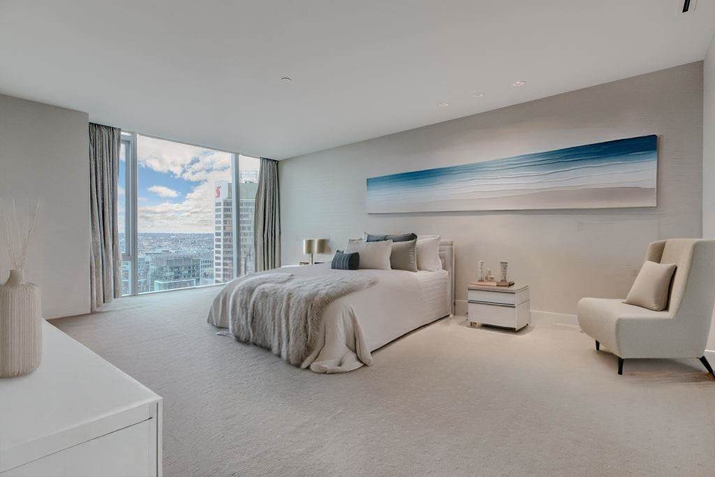 667 Howe Street - Photo 1