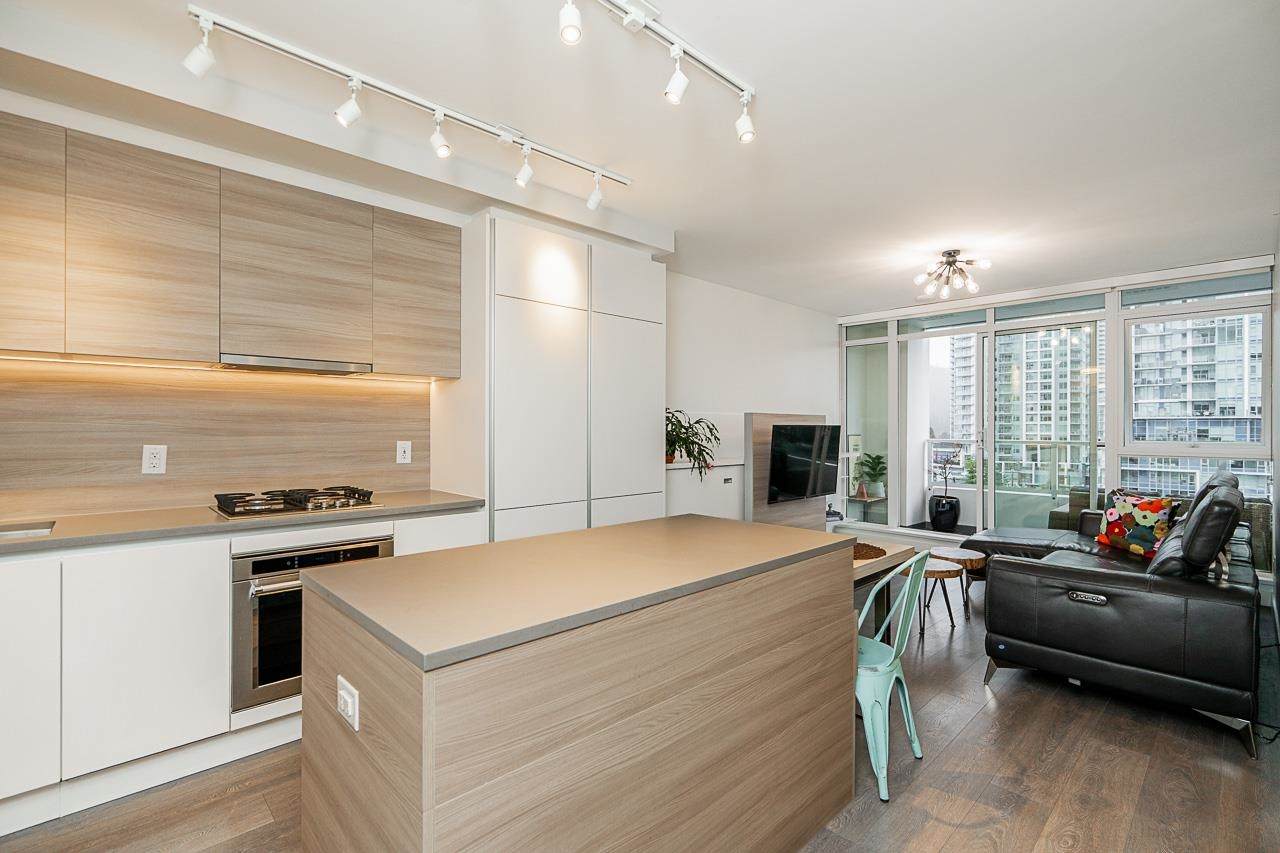 657 Whiting Way - Photo 1
