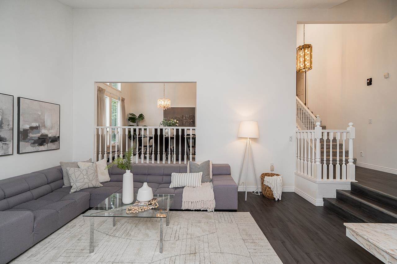 2948 Roseglen Court - Photo 1