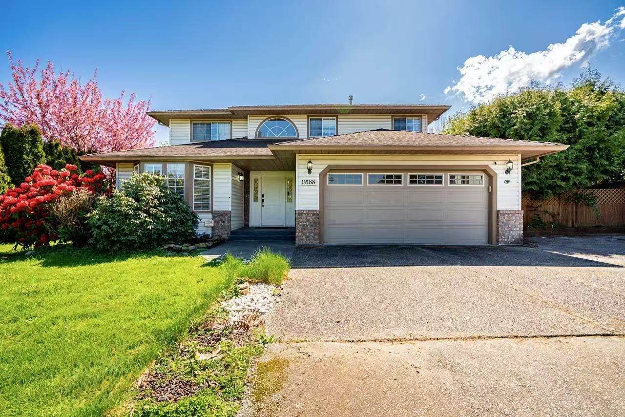 19188 60B Avenue - Photo 1