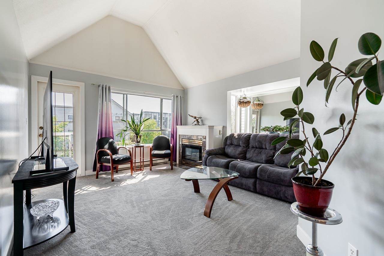 20257 54 Avenue - Photo 1