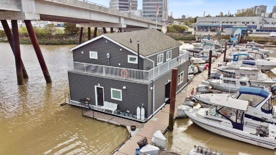 8331 River Road - Photo 1