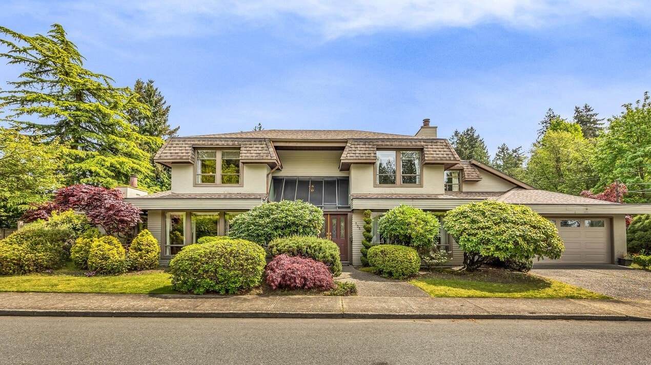 735 Sprice Avenue - Photo 1