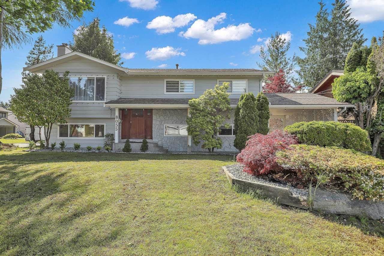 8055 111B Street - Photo 1
