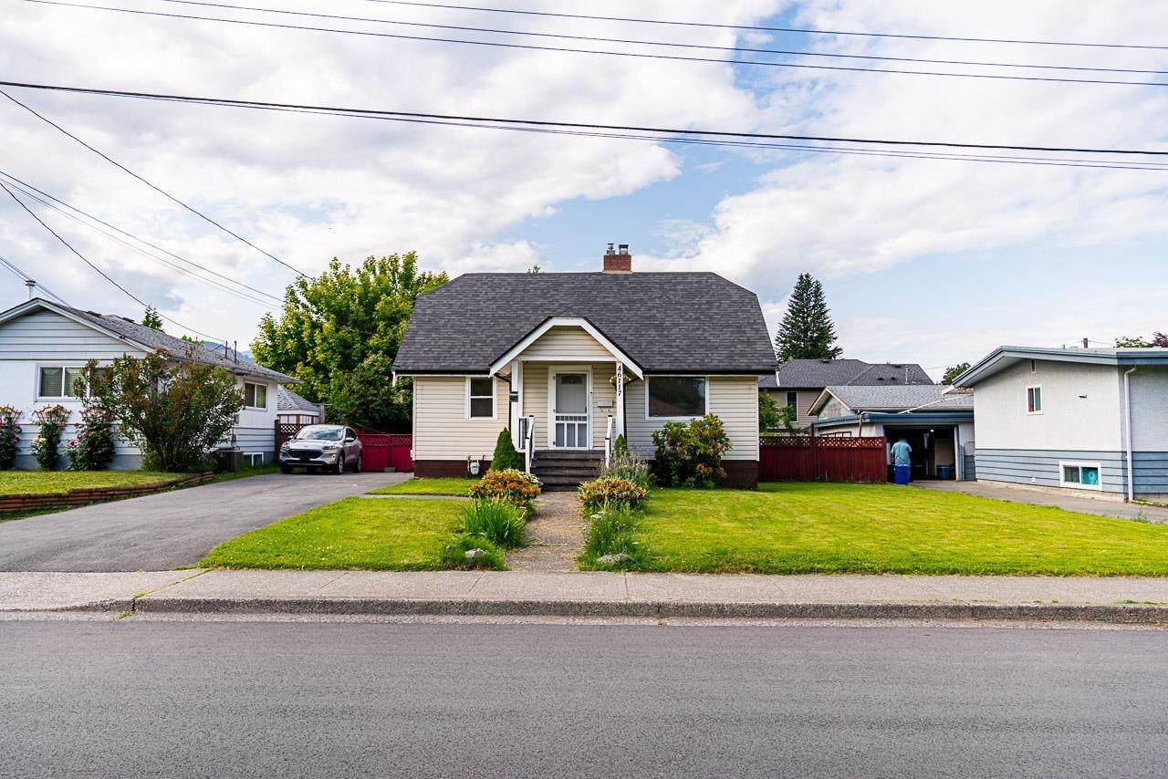 46117 Reece Avenue - Photo 1
