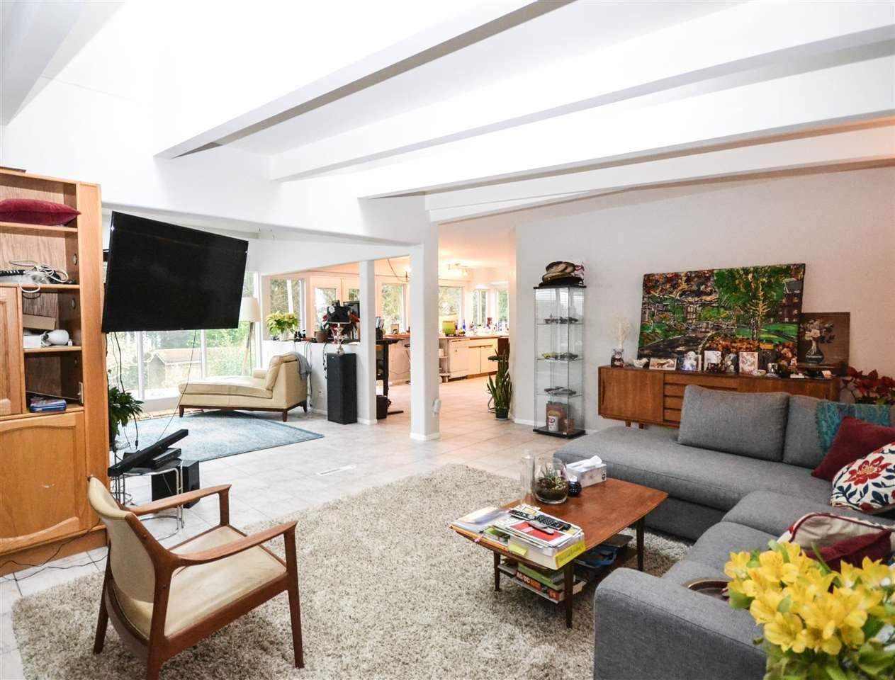 1381 Everall Street - Photo 1