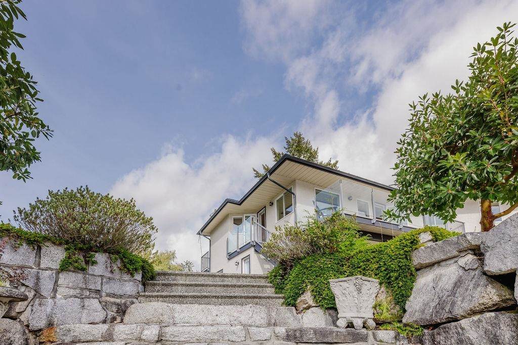 5620 Mintie Road - Photo 1