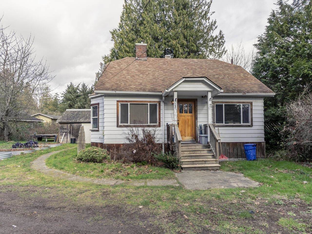 4404 Sunshine Coast Highway - Photo 1